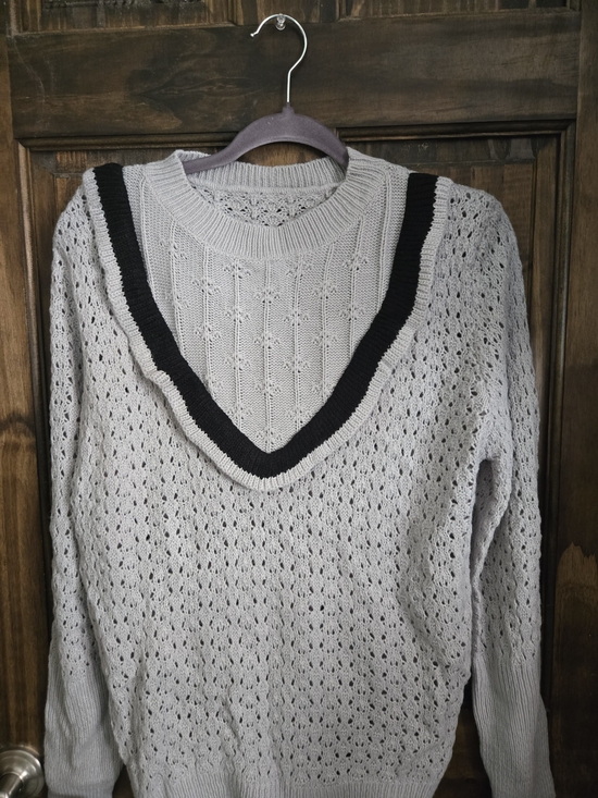 Sweaters - Light Gray Knit V-Neck Sweater with Black Trim NWOT